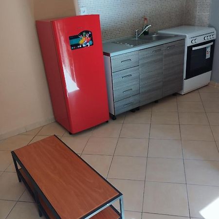 Cozy Apartment In Салоники Экстерьер фото