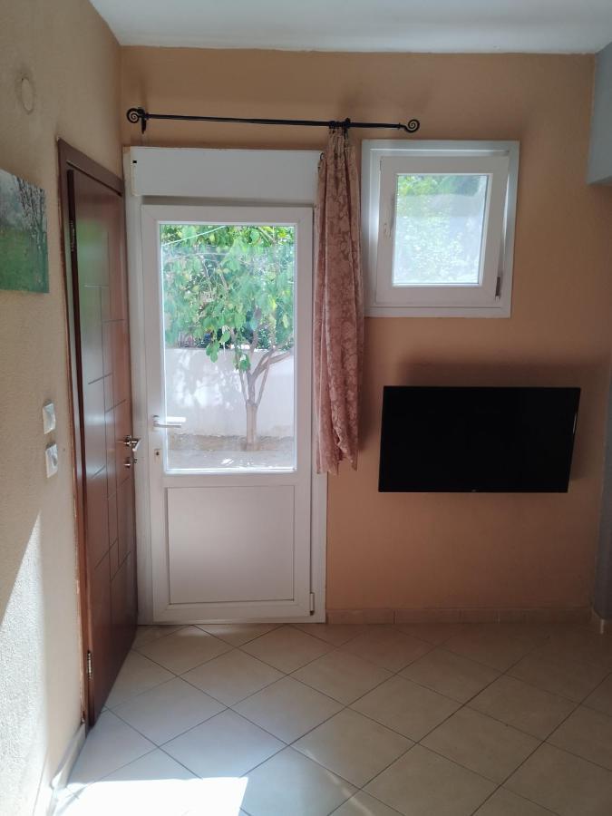 Cozy Apartment In Салоники Экстерьер фото