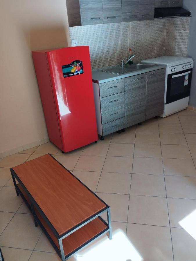 Cozy Apartment In Салоники Экстерьер фото