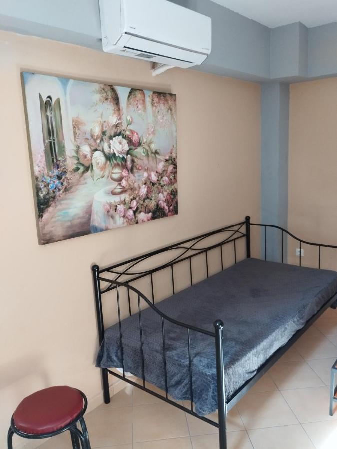Cozy Apartment In Салоники Экстерьер фото