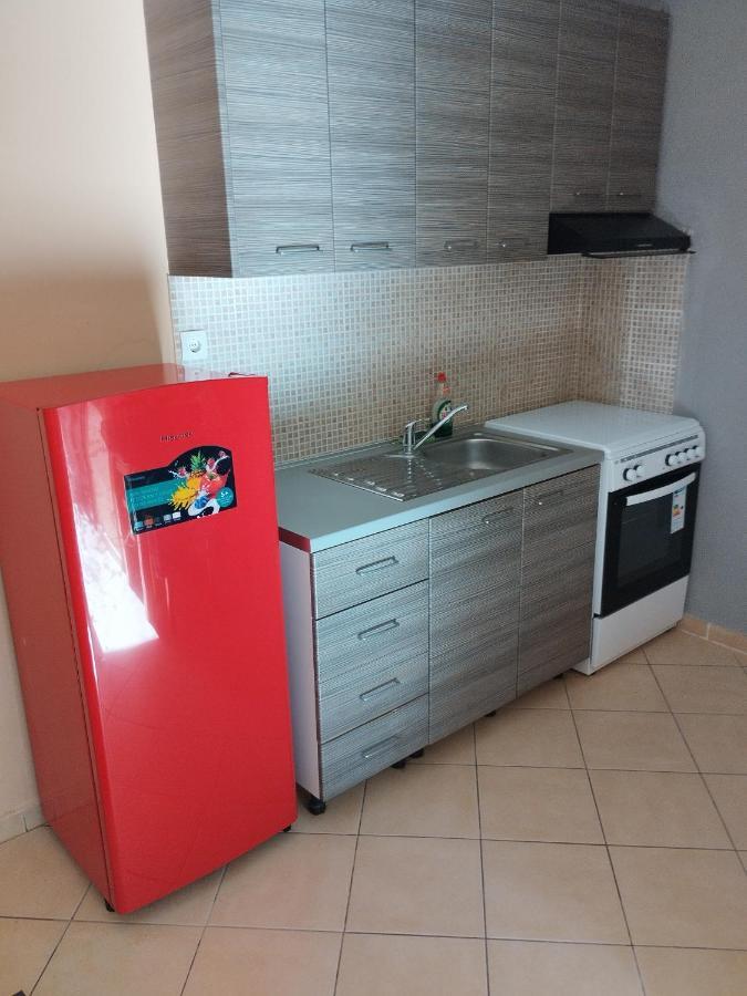 Cozy Apartment In Салоники Экстерьер фото