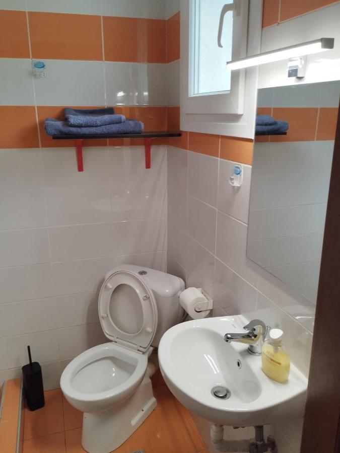 Cozy Apartment In Салоники Экстерьер фото
